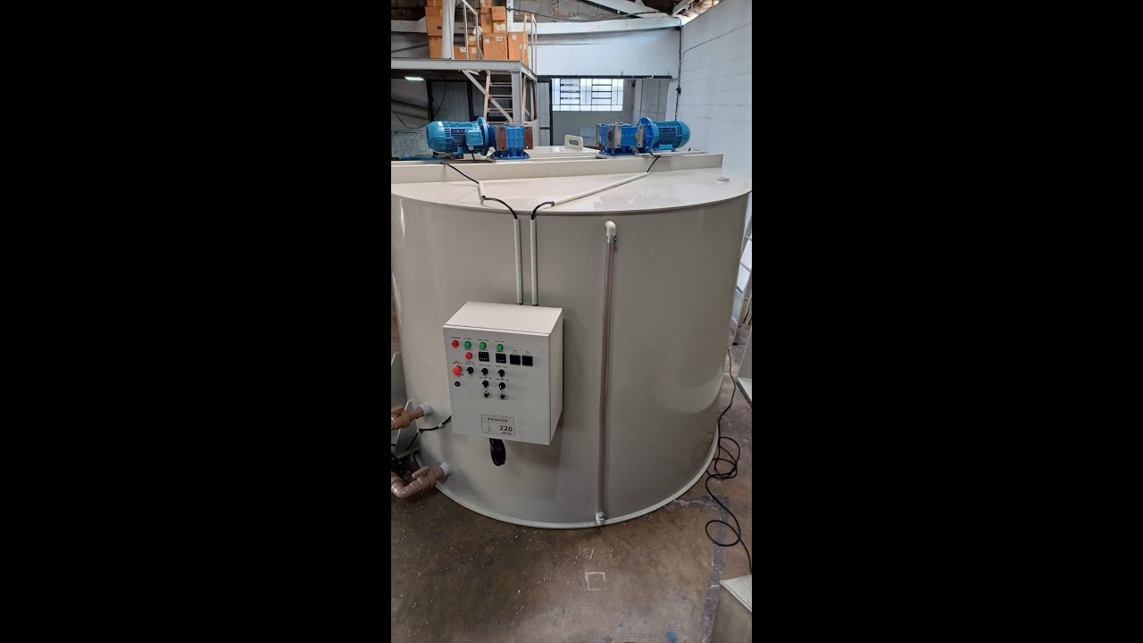 Tanque de mistura para produção de ARLA 32