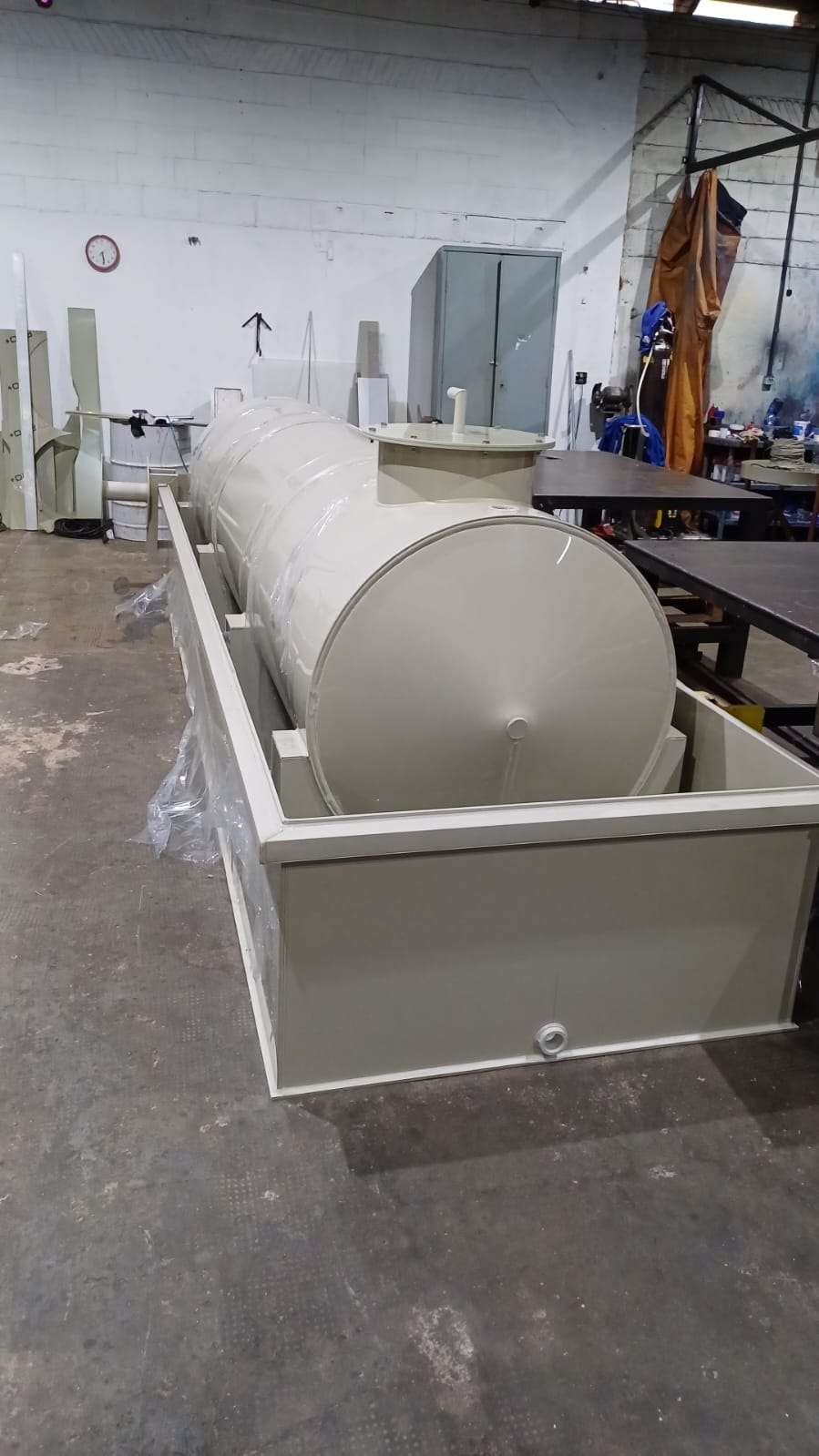 Tanque de polipropileno horizontal para armazenamento de produtos químicos